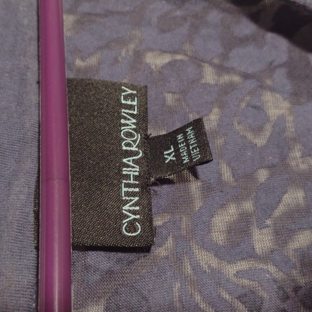 ✴️3 for $15: Cynthia Rowley Sheer Patterned Tank - Picture 12 of 13